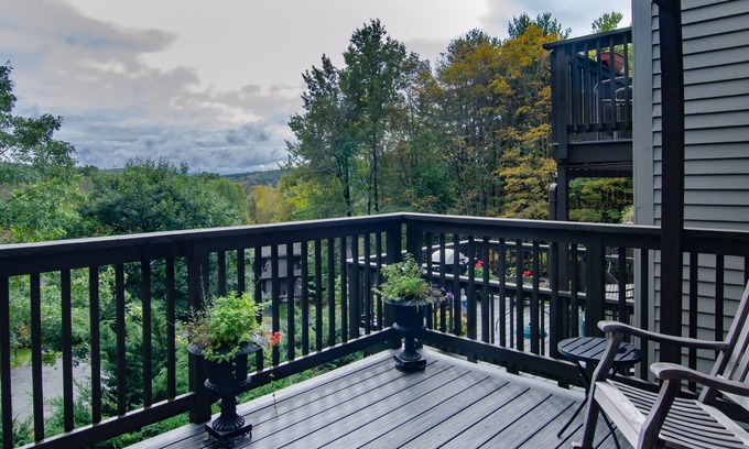 West Hartford Condo | 3 Bedroom / 3 Bath Updated Condo in Quechee