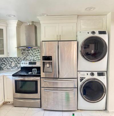 Deer Park Apartment | 3 bedrooms