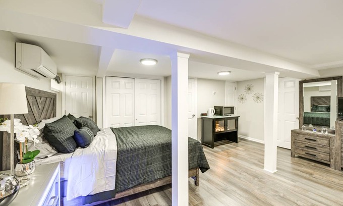 Floral Park Apartment | 36 m² Apartment ∙ 2 guests