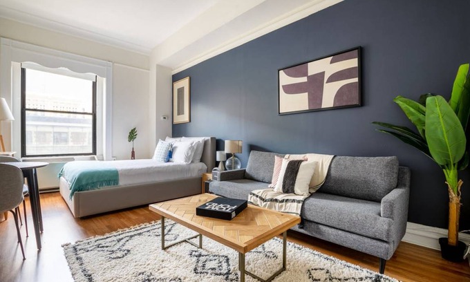 Theatre District Apartment | 37 m² Apartment ∙ 2 guests