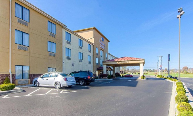 Wytheville Hotel | 377 m² Hotel ∙ 127 guests