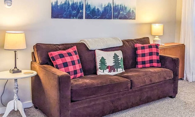 Ludlow Condo | 50 m² Condo ∙ 1 bedroom ∙ 4 guests