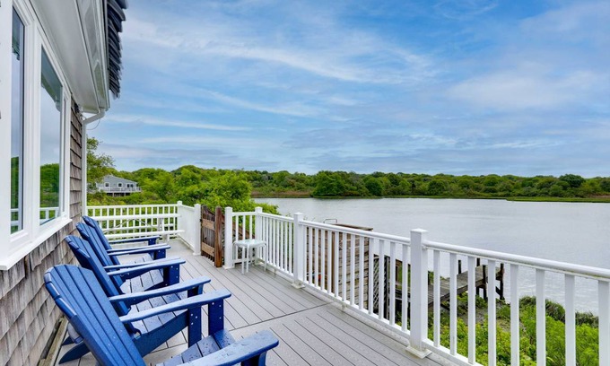 Narragansett Cottage | 52 m² Cabin ∙ 2 bedrooms ∙ 4 guests