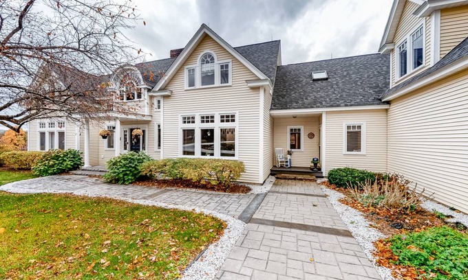 Rutland House | 532 m² House ∙ 4 bedrooms ∙ 10 guests