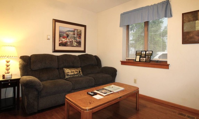 Oneonta Apartment | 56 m² Apartment ∙ 2 bedrooms ∙ 4 guests