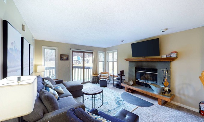 Ludlow Condo | 56 m² Condo ∙ 1 bedroom ∙ 6 guests