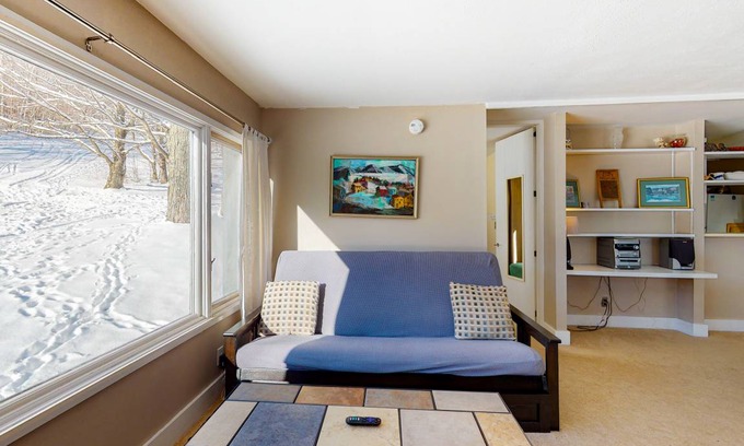 Warren Condo | 76 m² Condo ∙ 3 bedrooms ∙ 8 guests