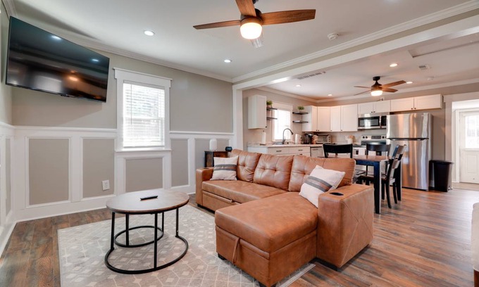 Blackstone House | 77 m² House ∙ 2 bedrooms ∙ 6 guests