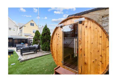 Constable Hook House | 93 m² House ∙ 10 bedrooms ∙ 16 guests