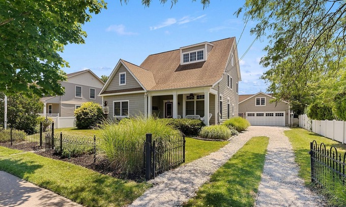 Village Green House | A Large Family Retreat Just a Short Stroll to All Cape May Has To Offer