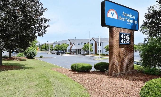 East Syracuse Hotel | Americas Best Value Inn East Syracuse