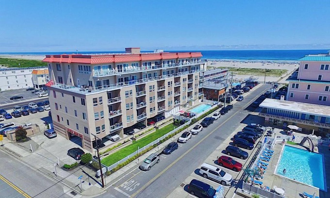 Wildwood Crest House | Beach Block End Unit with Ocean Views From All Rooms!