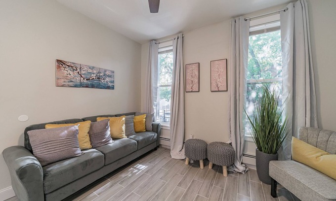 Bedford-Stuyvesant Apartment | Beautifully renovated comfy one bedroom apartment, - minutes from Manhattan