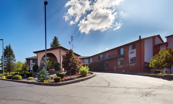 Monticello Hotel | Best Western Monticello