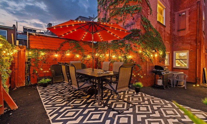 South Side Flats House | Central 5BD Getaway - Spacious Home w/BBQ