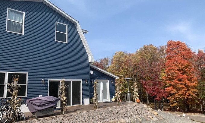 Town of Bellmont House | Clean and cozy total eclipse retreat, perfect for enjoying the Adirondacks!