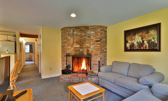 Central Vermont- Killington Condo | Condo ∙ 1 bedroom ∙ 4 guests