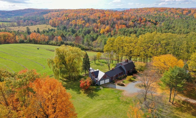 Shoreham House | Country getaway with gorgeous views, 15 minutes from Middlebury