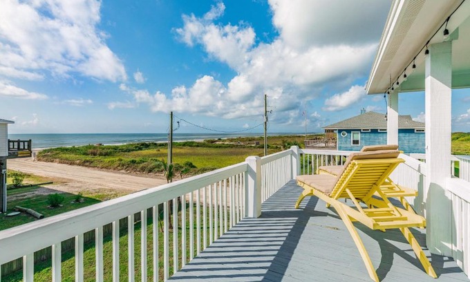 Crystal Beach House | Crystal View
