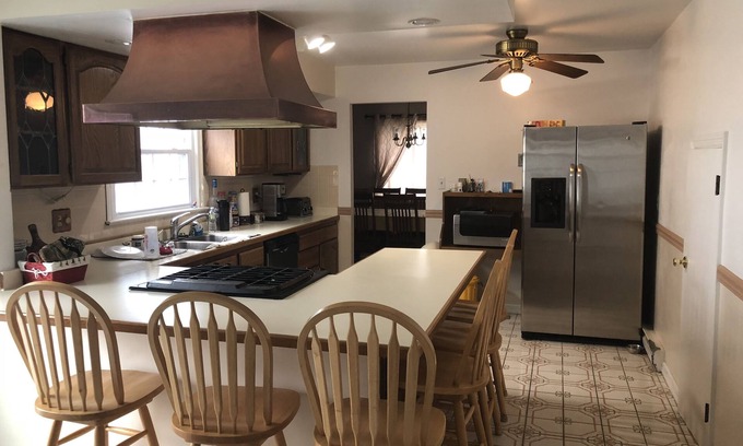 Wildwood Crest House | Desirable section of Wildwood Crest 2 1/2 blocks from the beach