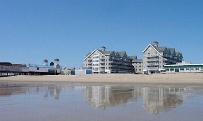 Old Orchard Beach Condo | Direct Ocean Front Unit With Private Balcony.