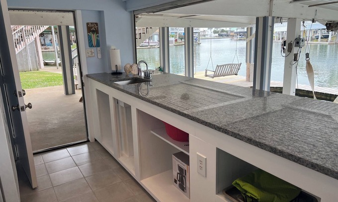 Jamaica Beach House | ENJOY FISHING, SWIMMING OR JUST RELAXING AT THIS JAMAICA BEACH CANAL PROPERTY