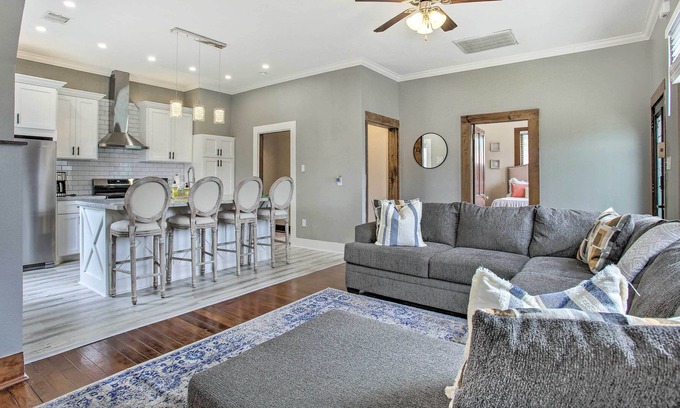 San Jacinto House | Galveston Vacation Rental: 3 Blocks to Beach