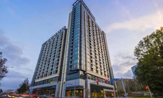 McLean Apartment | Global Luxury Suites at Tysons Corner