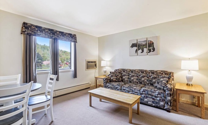West Bridgewater Hotel | Hotel ∙ 1 bedroom ∙ 6 guests