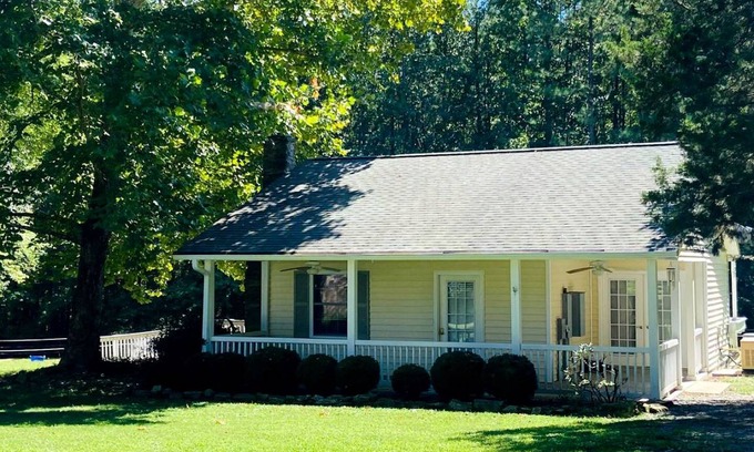 Lawrenceville House | House ∙ 1 bedroom ∙ 5 guests