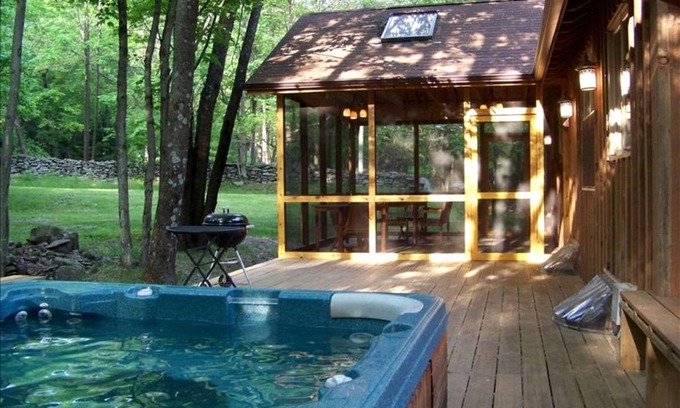 Bearsville House | House ∙ 1 bedroom ∙ 10 guests