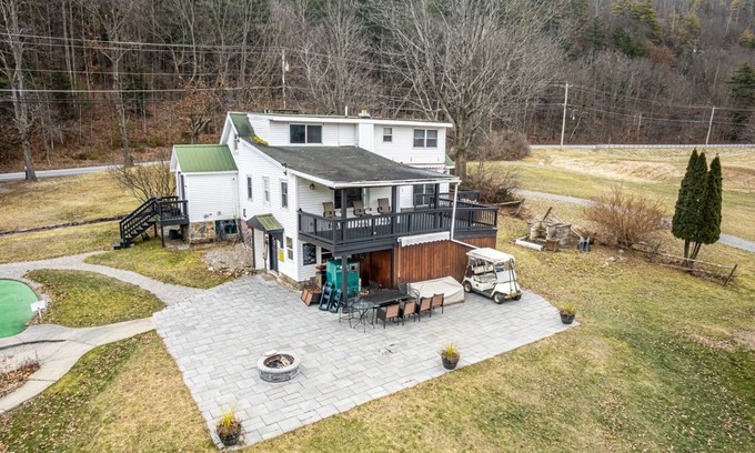 North Lake George House | House ∙ 2 bedrooms ∙ 8 guests