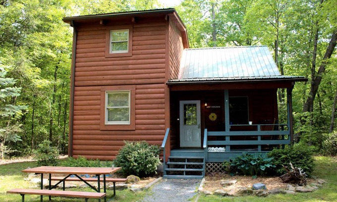 Hico House | House ∙ 2 bedrooms ∙ 6 guests