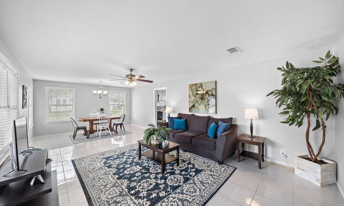 Baytown House | House ∙ 3 bedrooms ∙ 7 guests