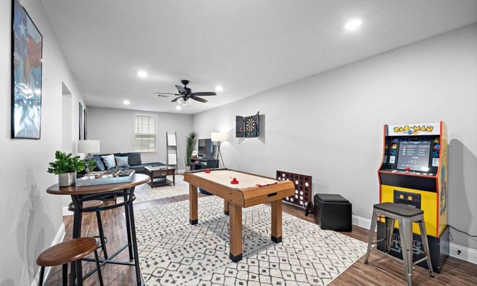 Pasadena House | House ∙ 3 bedrooms ∙ 10 guests