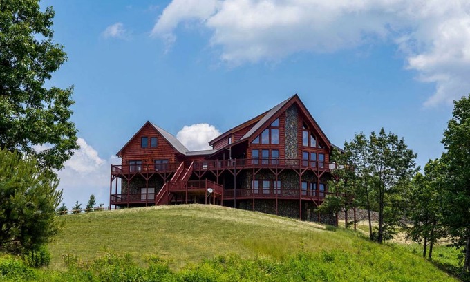 Dobson House | House ∙ 6 bedrooms ∙ 20 guests