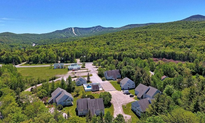 Killington House | Killington Center Inn & Suites by Killington VR - Studios