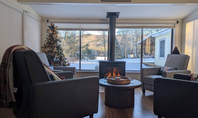 Moultonborough House | Lake/Mountain view 2 dogs ok btwn Castle & Laconia 15 min, 5 ski resorts 30-40m