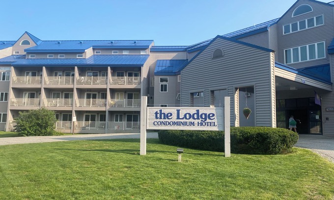 Lincoln Condo | Loon Mountain Lofted Studio-Value Prices!