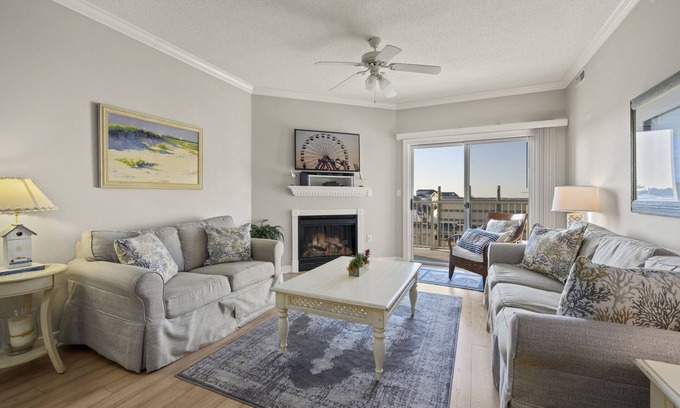 Ocean City Condo | Mariner`s Watch is a gorgeous bayfront vacation rental overlooking Bahia Marina.