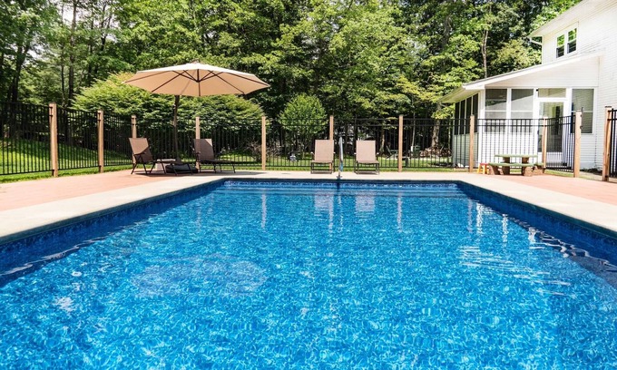 Zena House | Modern Farmhouse w/Saltwater Pool, Game Room, Spa Baths - 5 Min to Woodstock