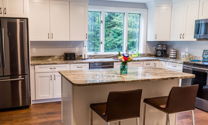 West Alton House | Nestled between the Lake & Gunstock.