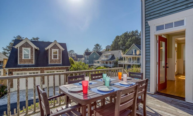 Olivia Beach House | Parker House