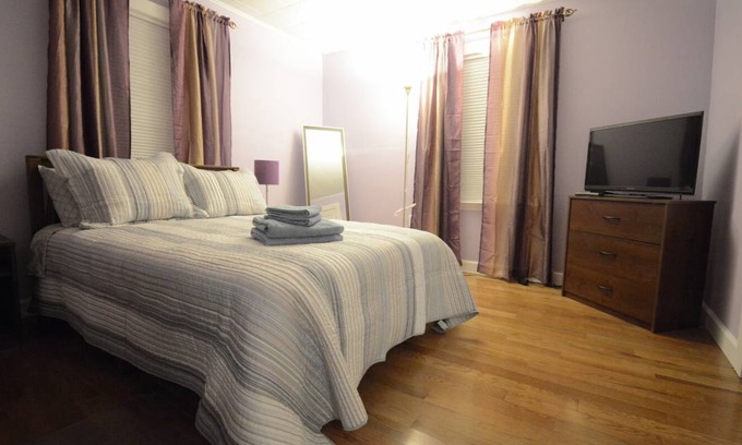 Burlington Resort | Private room ∙ 1 guest