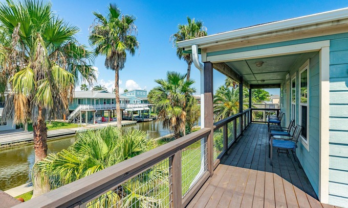 Jamaica Beach House | Sea-Esta – Your Laid-Back Canal-Front Fishing Spot!