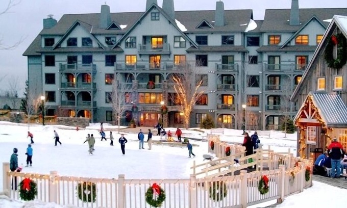 Stratton Mountain Apartment | Spacious 4Br/4Bth Lodge With Ice Skating Pond, Heated Pool, 3 Min Walk To Ski