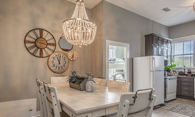 San Jacinto Apartment | Sparkled Seahorse | Beach, Pier, Strand | by Rose