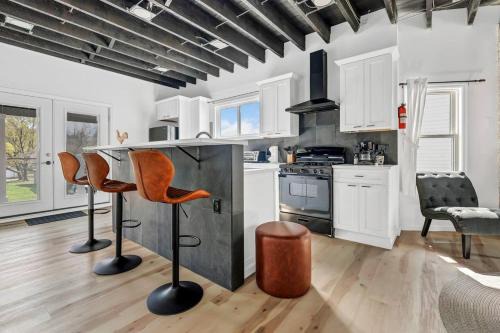 Lakeview House | Tasteful Full Home Dtown Buffalo