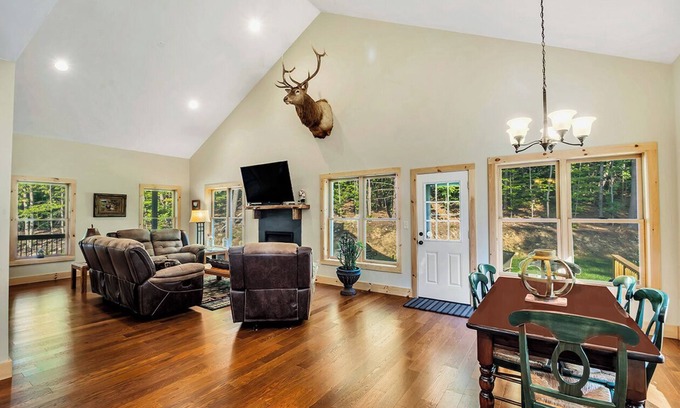 Diamond Point House | True Adirondack living. 3-bedroom house in tranquil Diamond Point.