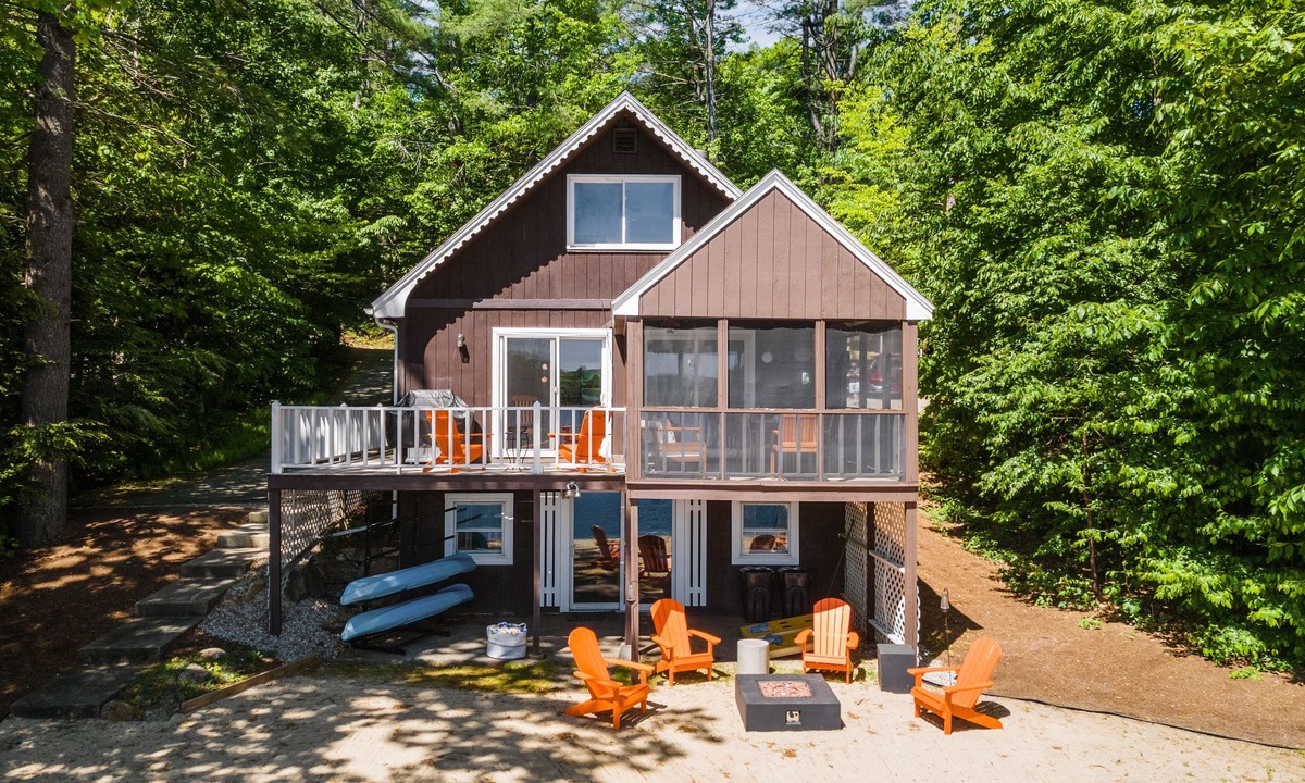 Barnstead House | Eric Silva - 73 Damsite Road Center Barnstead New Hampshire 20009